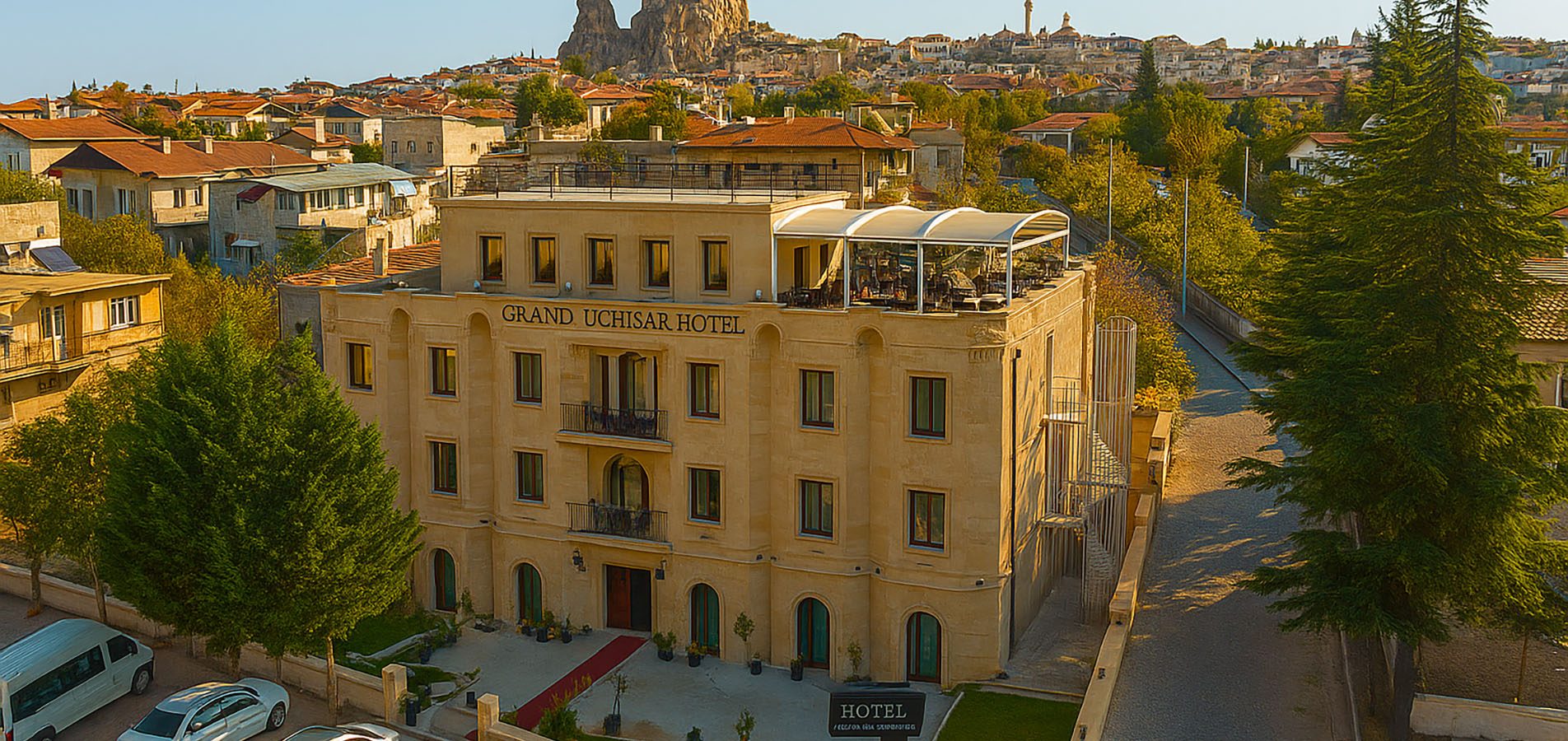 Grand Uçhisar